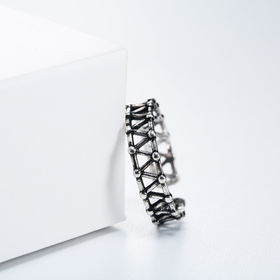 New Weave Cross Knuckle Toe Ring