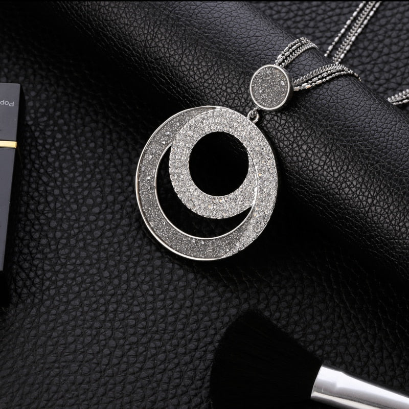 Vintage Woman Geometric Big Circle Crystal Pendant Necklaces
