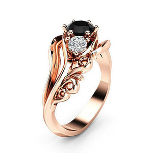 Zircon Inlaid With Hollow Flower Ring