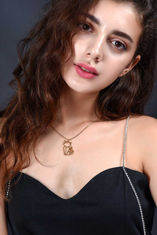 Unique Design Cat Pendant Necklace