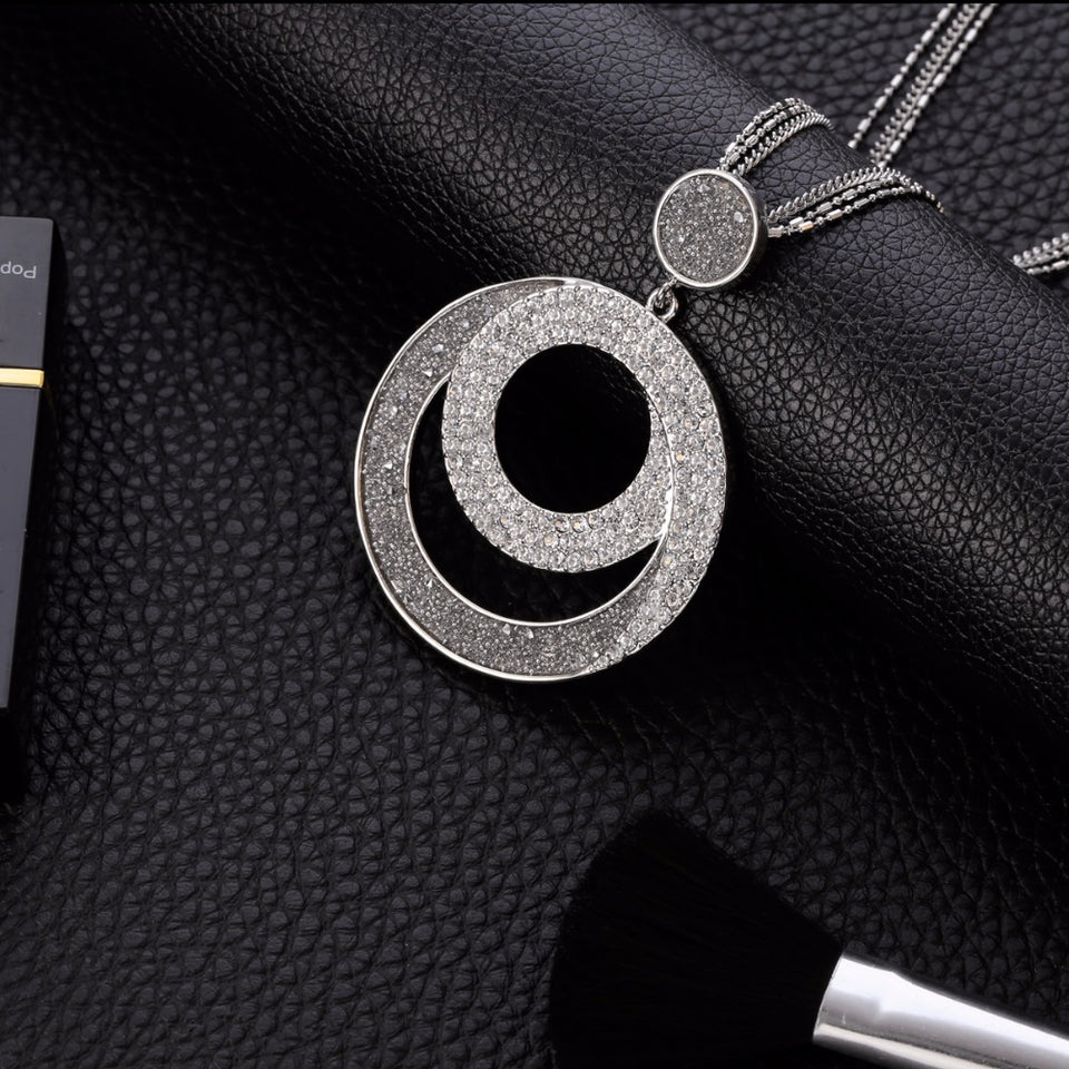 Vintage Woman Geometric Big Circle Crystal Pendant Necklaces