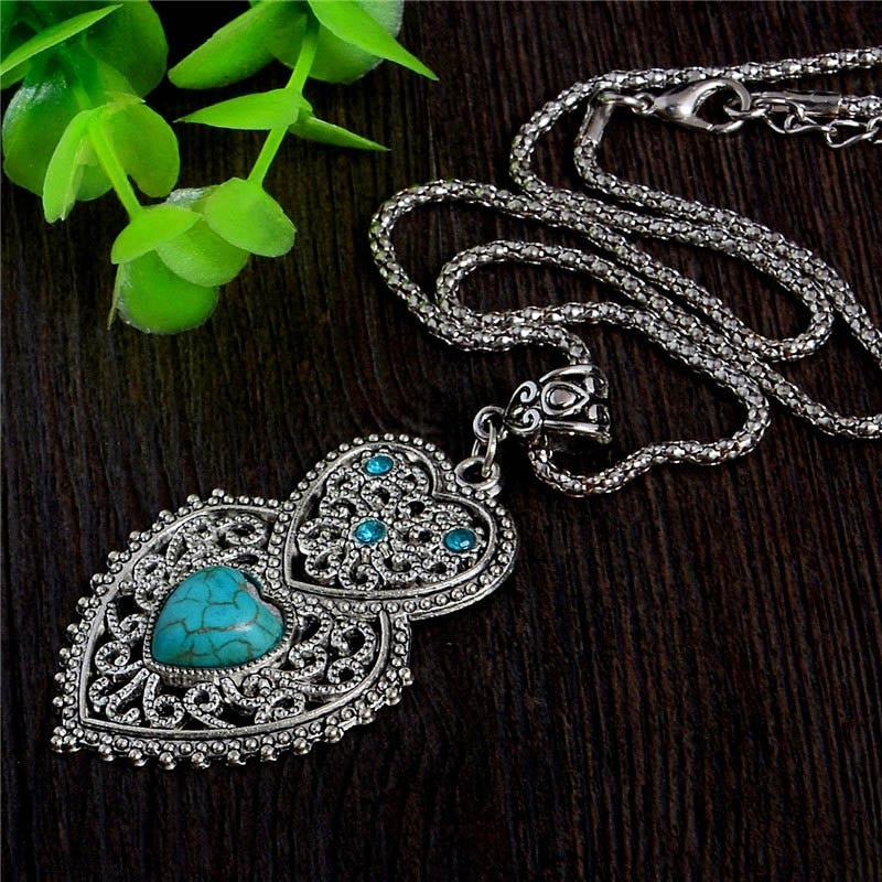 Bohemian Double Hearts Shape Alluring pendant necklace